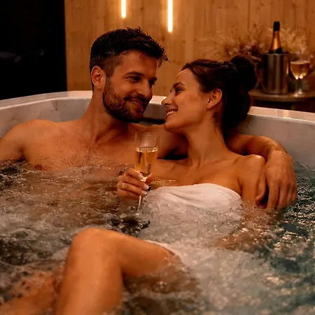Sauna & Jacuzzi